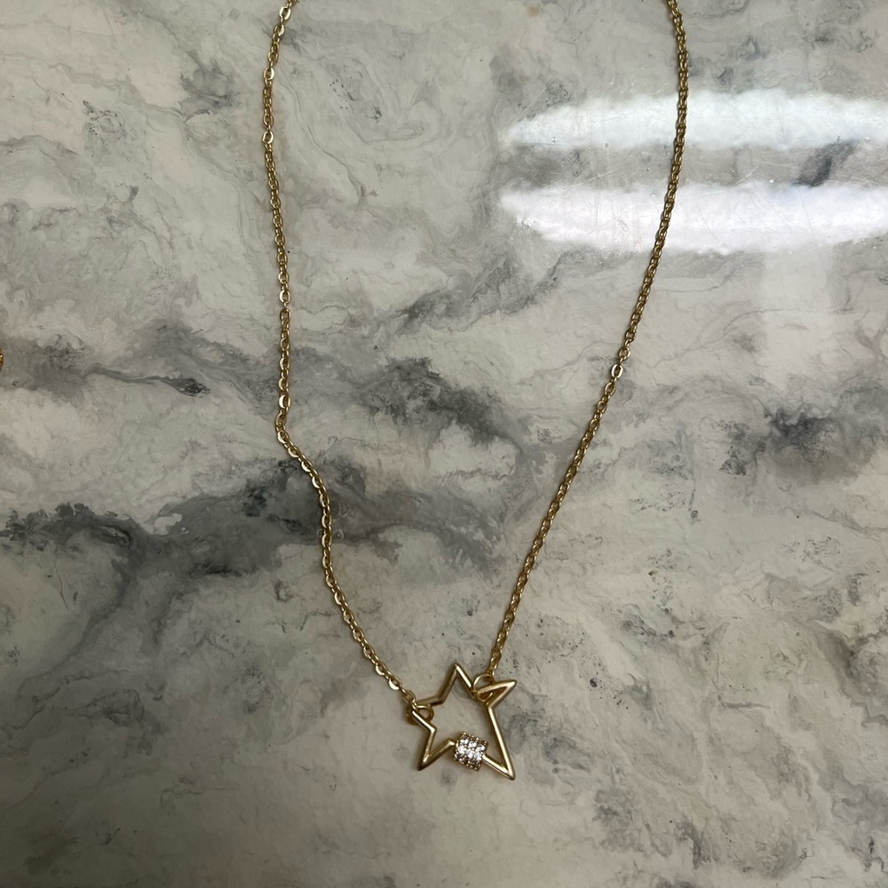 star necklace